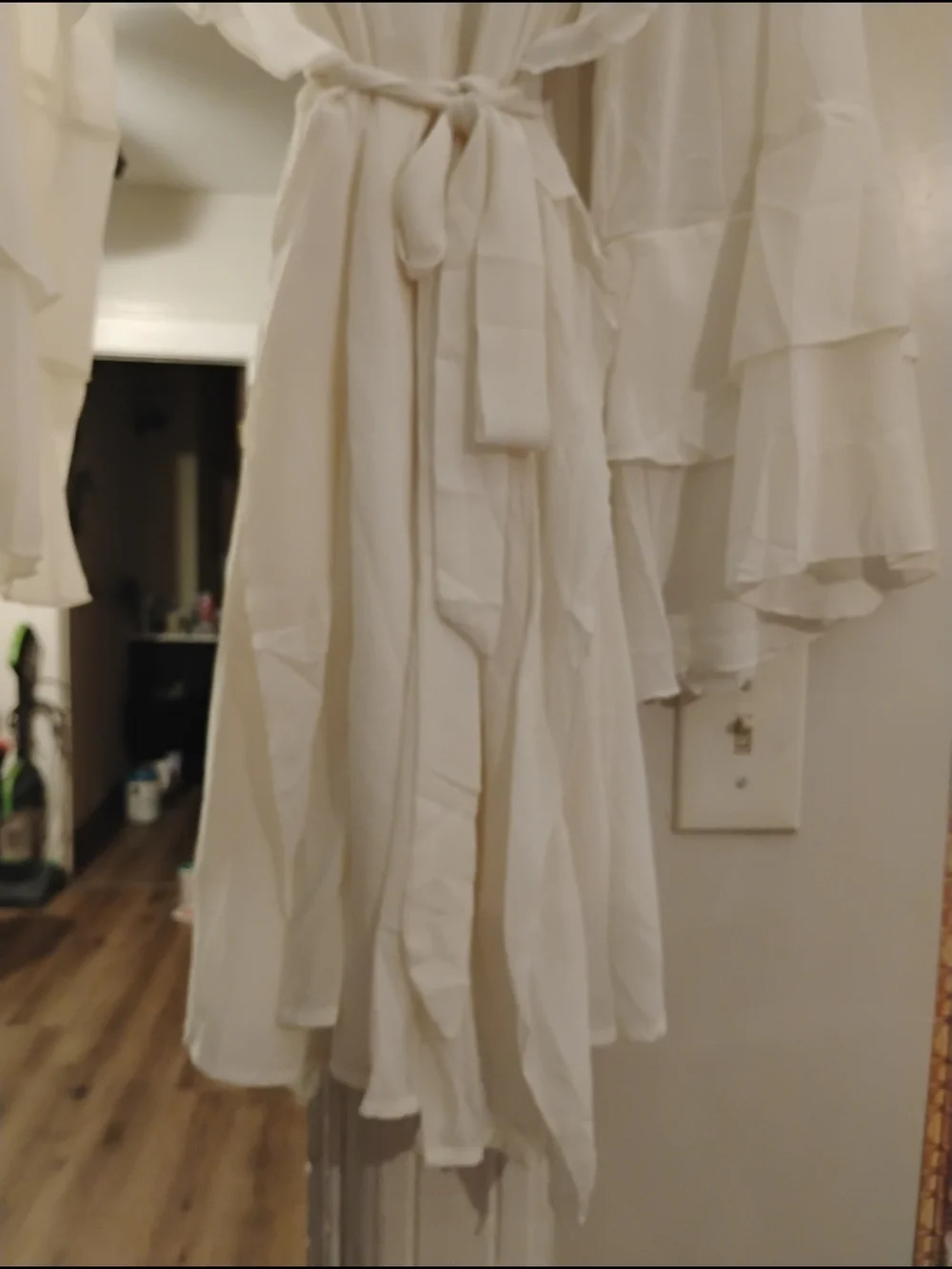 Women's Cream Mini Dress with Ruffle Sleeves NWOT - Picture 7 of 9